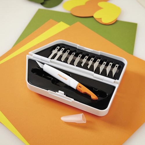 Precisiemes Fiskars Medium Duty set à 12 mesbladen wit-2