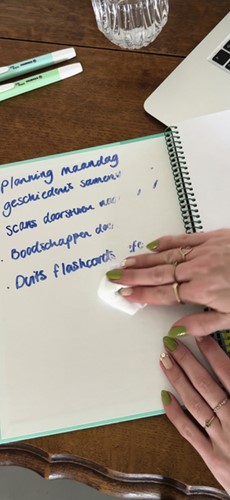 Notitieboek Oxford Classic Europeanbook A4+ 4-gaats lijn 160 pagina's zwart-2