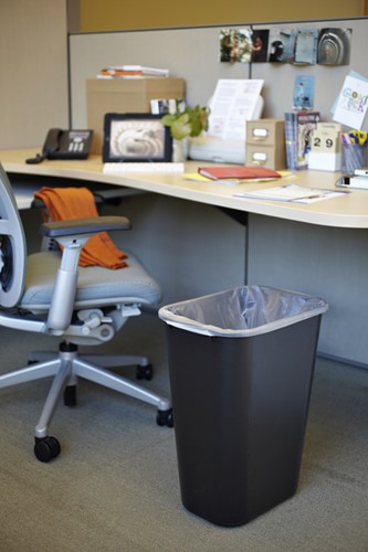 Afvalbak Rubbermaid medium 26 liter zwart-2