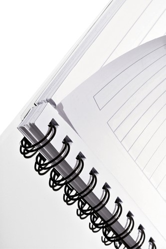 Notitieboek Leitz WOW A5 spiraal 160 pagina's lijn roze-3