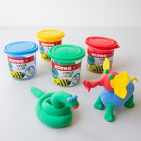 Kores Magic Clay 4 x 40 gram blauw, groen, rood, geel 34241 06