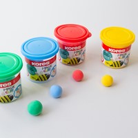 Kores Magic Clay 4 x 40 gram blauw, groen, rood, geel 34241 08